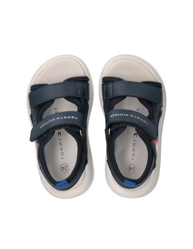 Tommy Hilfiger sandalo sostenibile